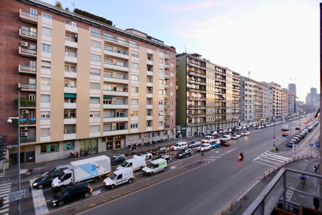 Rio Central M3 Sondrio E Stazione Centrale Милан Экстерьер фото